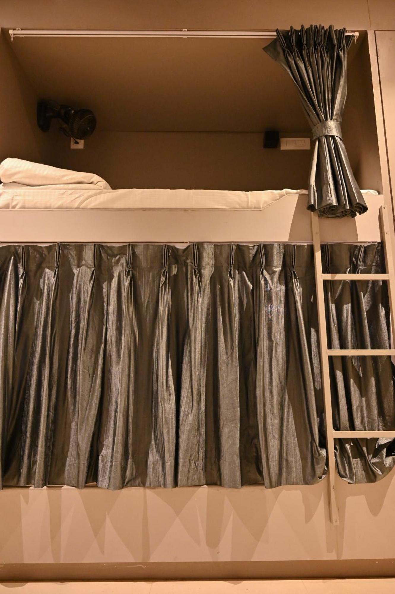 Bed & Bread Dormitory Bharuch Εξωτερικό φωτογραφία