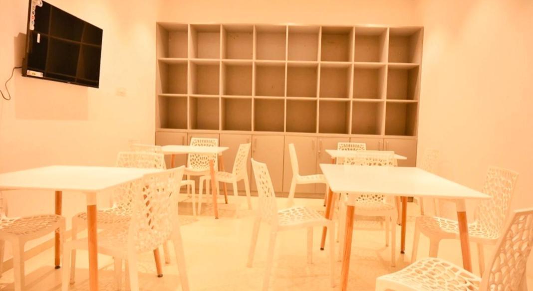 Bed & Bread Dormitory Bharuch Εξωτερικό φωτογραφία