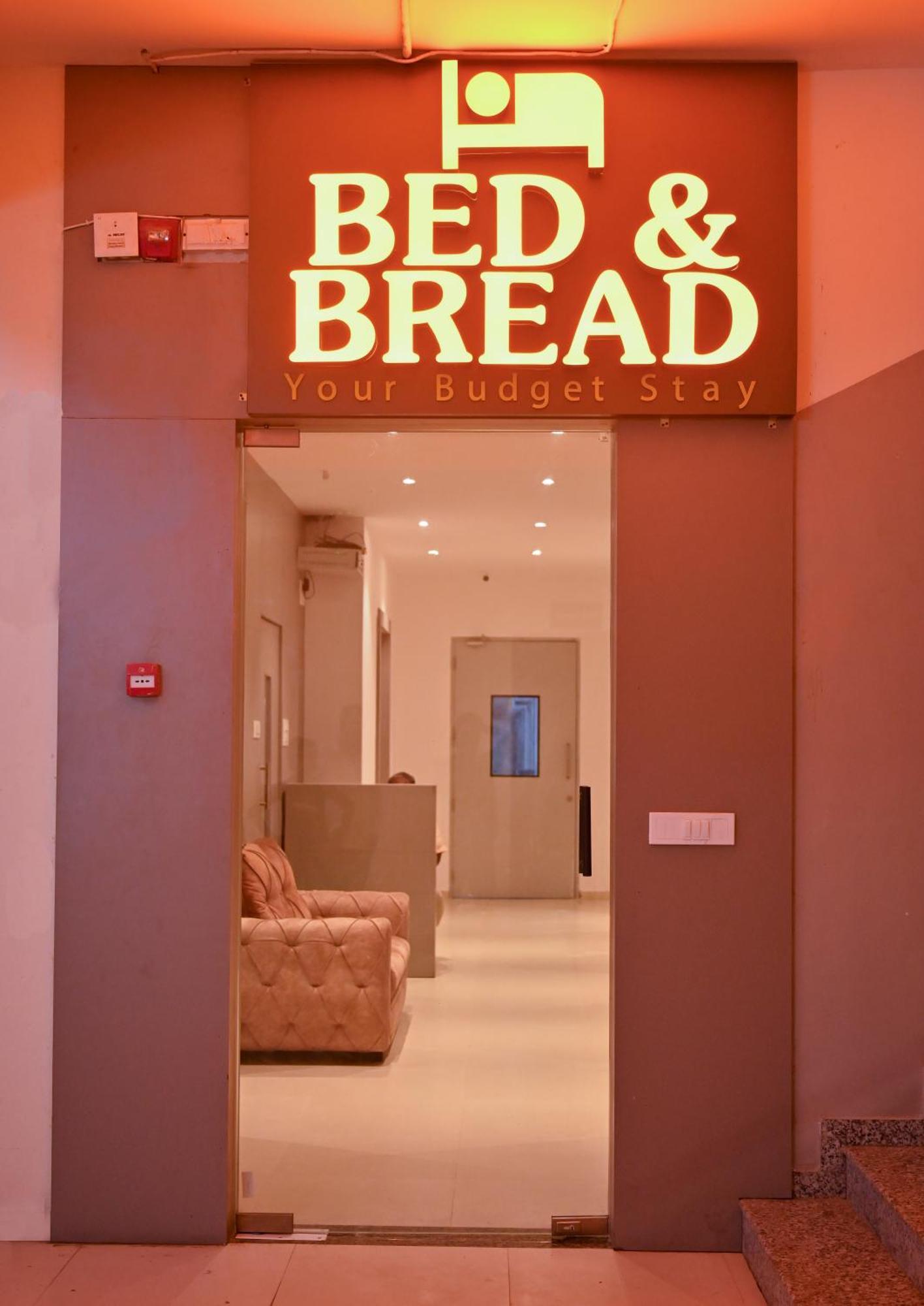 Bed & Bread Dormitory Bharuch Εξωτερικό φωτογραφία